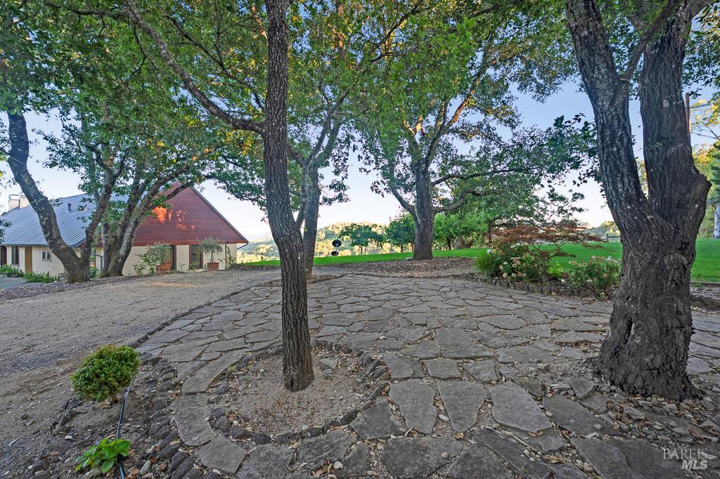 Healdsburg, California, 95448, United States, 3 Bedrooms Bedrooms, ,4 BathroomsBathrooms,Residential,For Sale,1866142