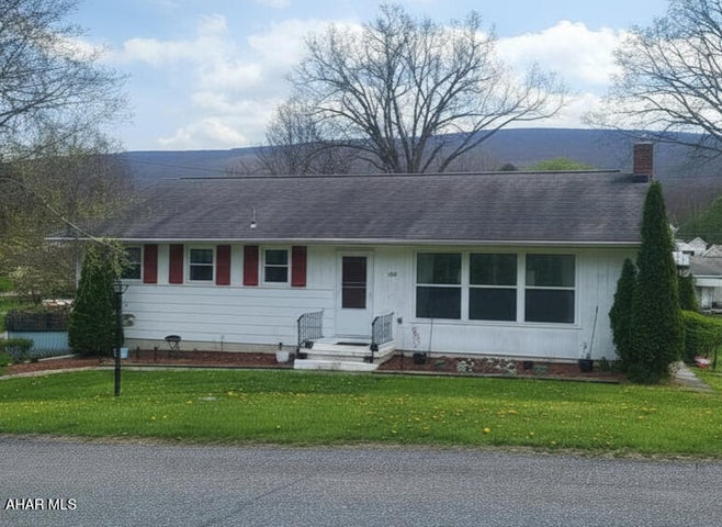 Indiana Dr, Altoona, PA 16602