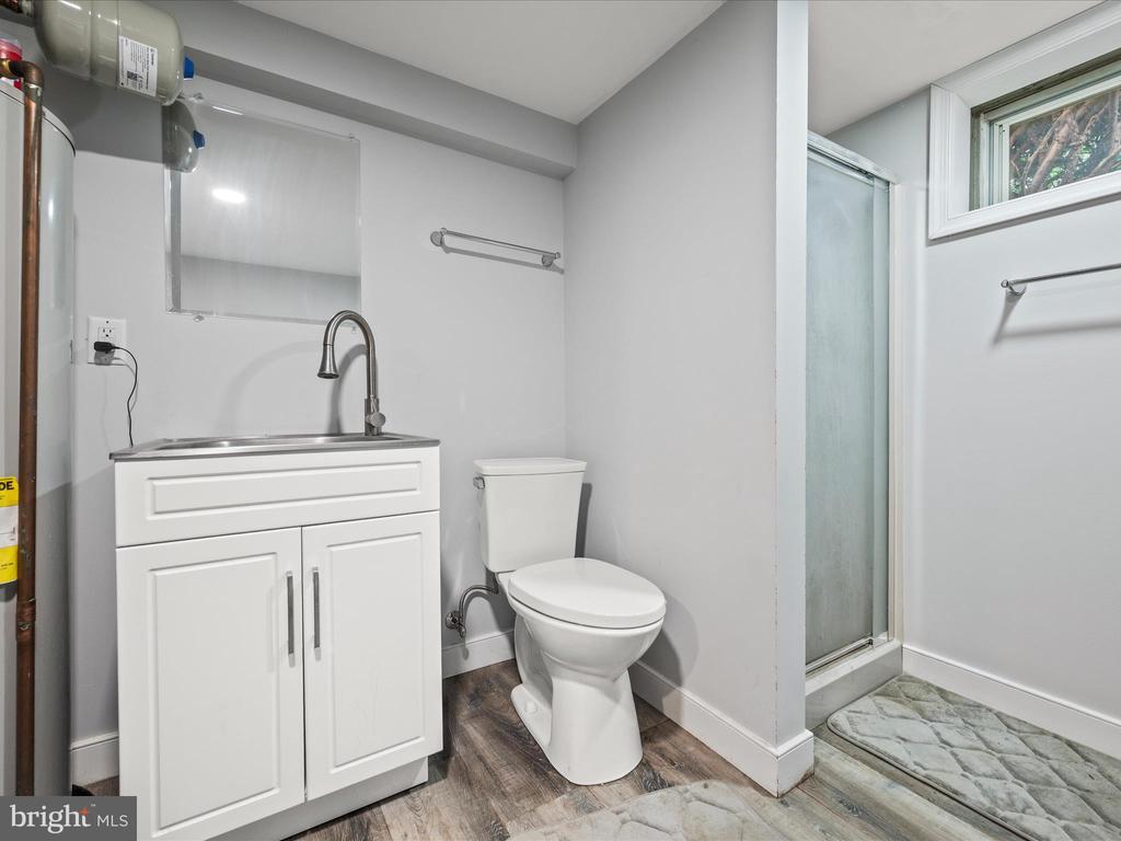 Winchester, Virginia, 22601, United States, 3 Bedrooms Bedrooms, ,3 BathroomsBathrooms,Residential,For Sale,1978922