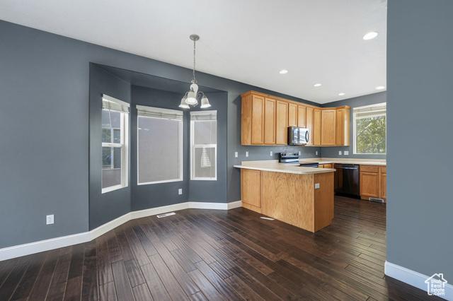 West Jordan, Utah, 84081, United States, 3 Bedrooms Bedrooms, ,2 BathroomsBathrooms,Residential,For Sale,1974575