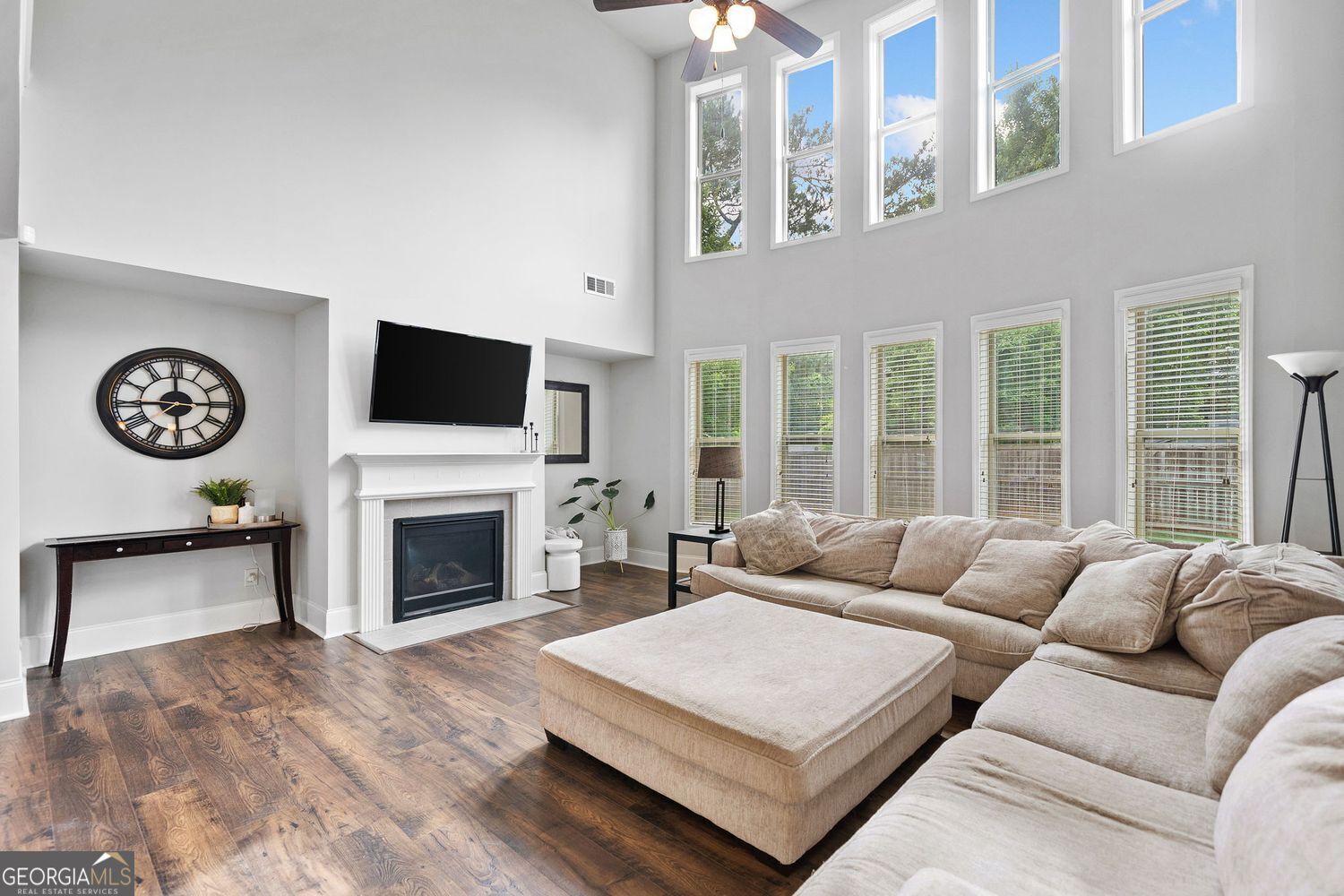 Kennesaw, Georgia, 30152, United States, 5 Bedrooms Bedrooms, ,4 BathroomsBathrooms,Residential,For Sale,1859019