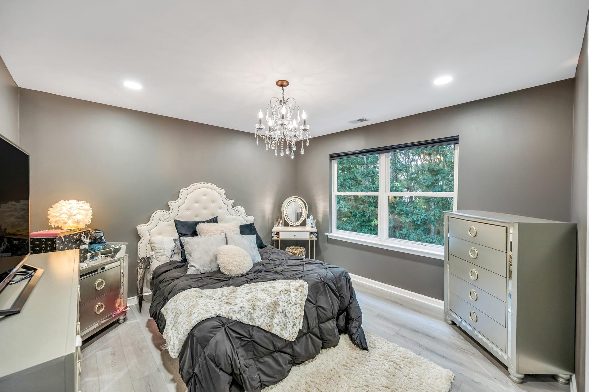 South Setauket, New York, 11720, United States, 3 Bedrooms Bedrooms, ,3 BathroomsBathrooms,Residential,For Sale,1892915