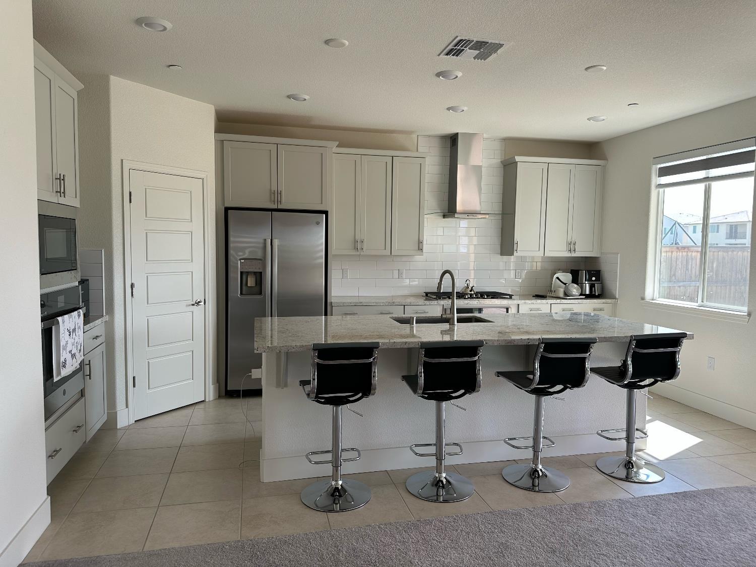 Sacramento, California, 95835, United States, 4 Bedrooms Bedrooms, ,3 BathroomsBathrooms,Residential,For Sale,1841936