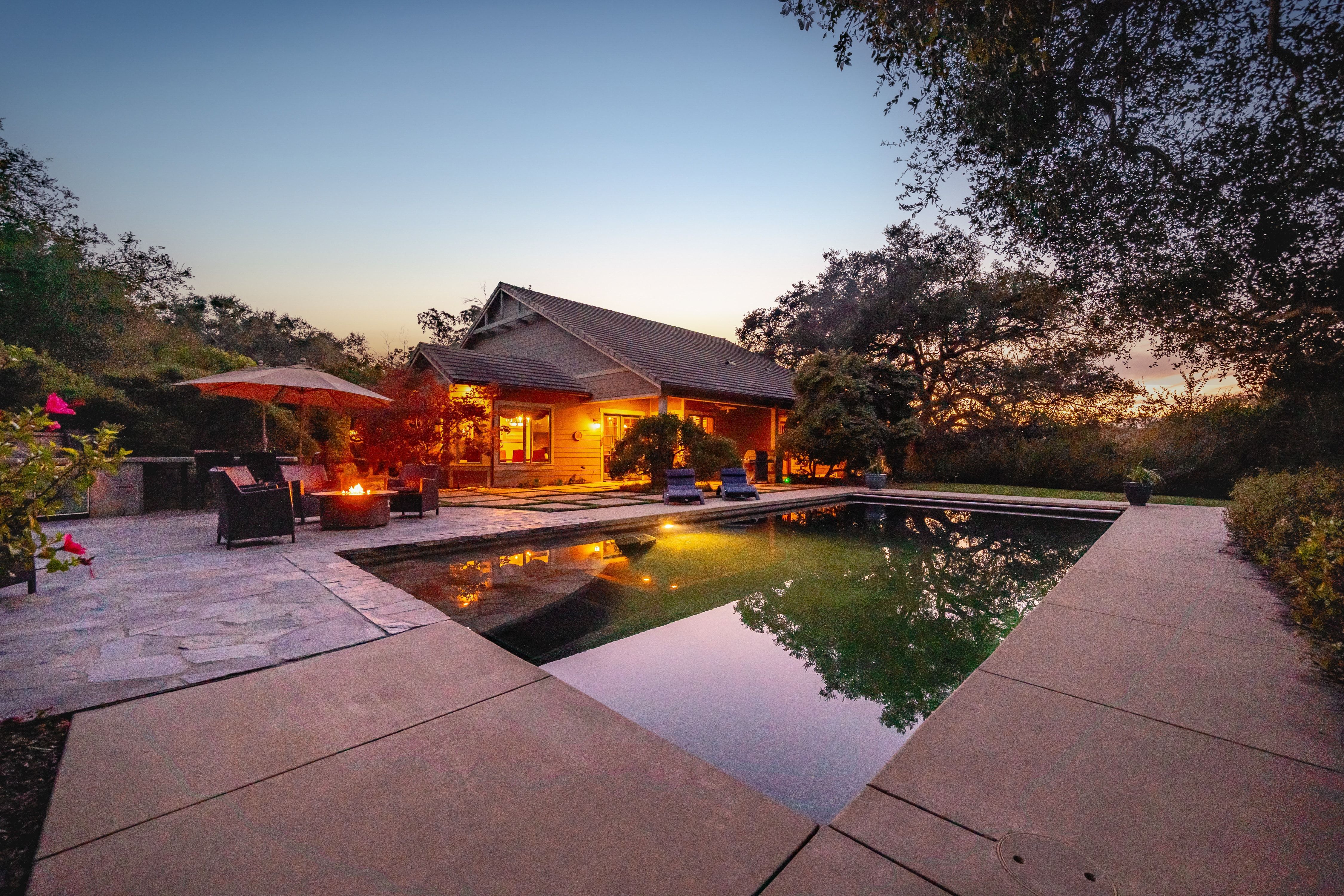  Timeless Craftsman Estate with Resort-Style Outdoor Living - 物件實景