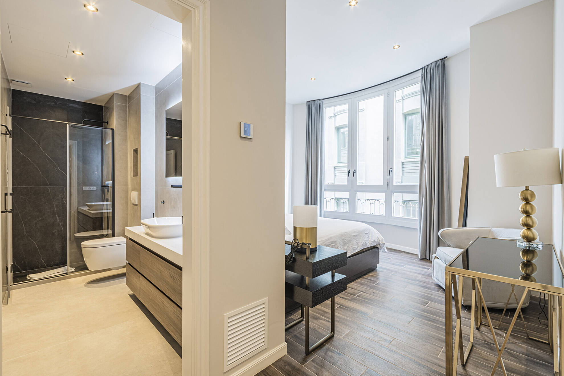  Extraordinary corner apartment on high floor with sea-views - 物件實景