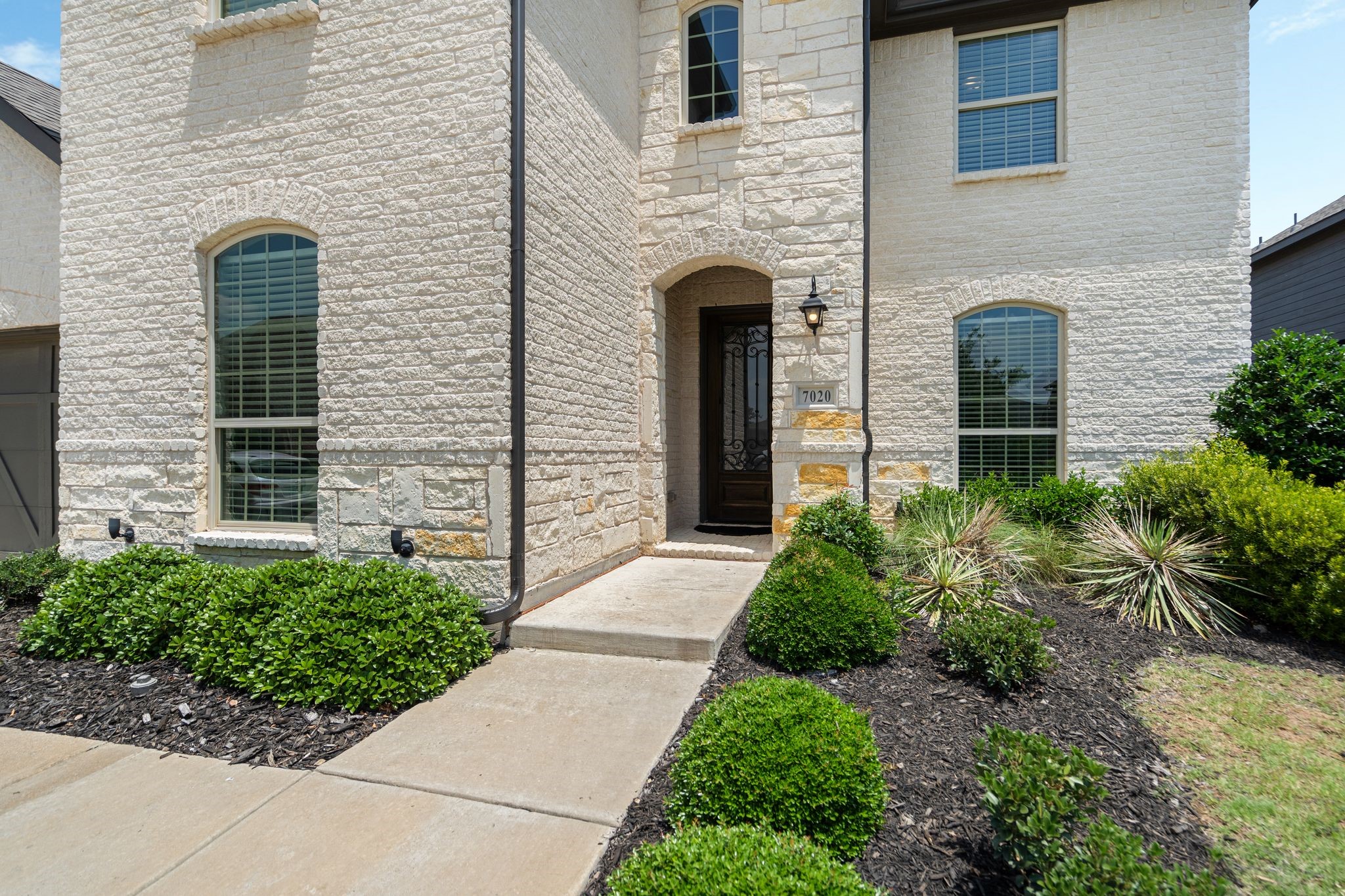 Little Elm, Texas, 76227, United States, 4 Bedrooms Bedrooms, ,3 BathroomsBathrooms,Residential,For Sale,1848680