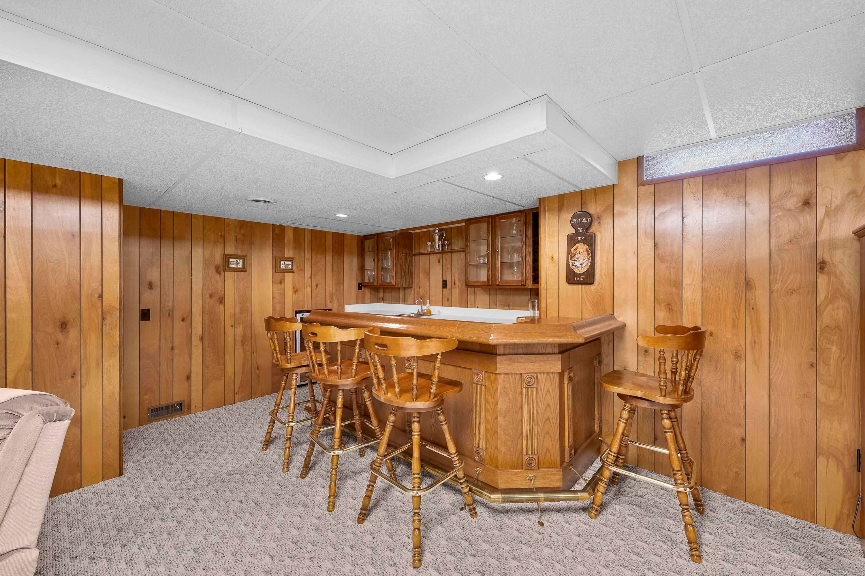 Rochester Hills, Michigan, 48307, United States, 2 Bedrooms Bedrooms, ,4 BathroomsBathrooms,Residential,For Sale,1979749