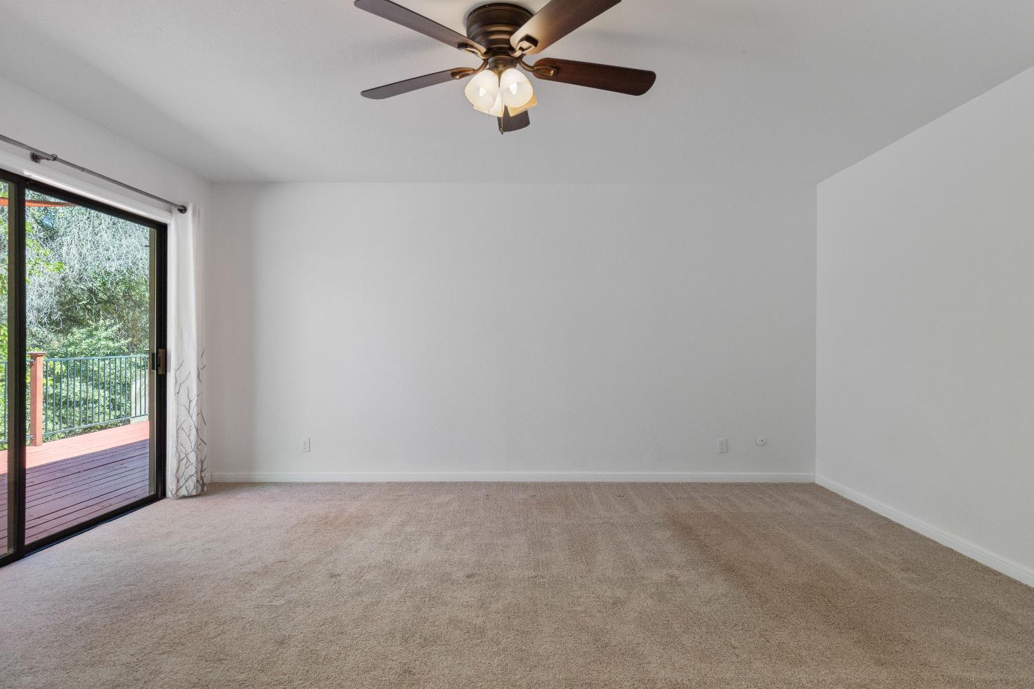 Grass Valley, California, 95949, United States, 3 Bedrooms Bedrooms, ,3 BathroomsBathrooms,Residential,For Sale,1983094