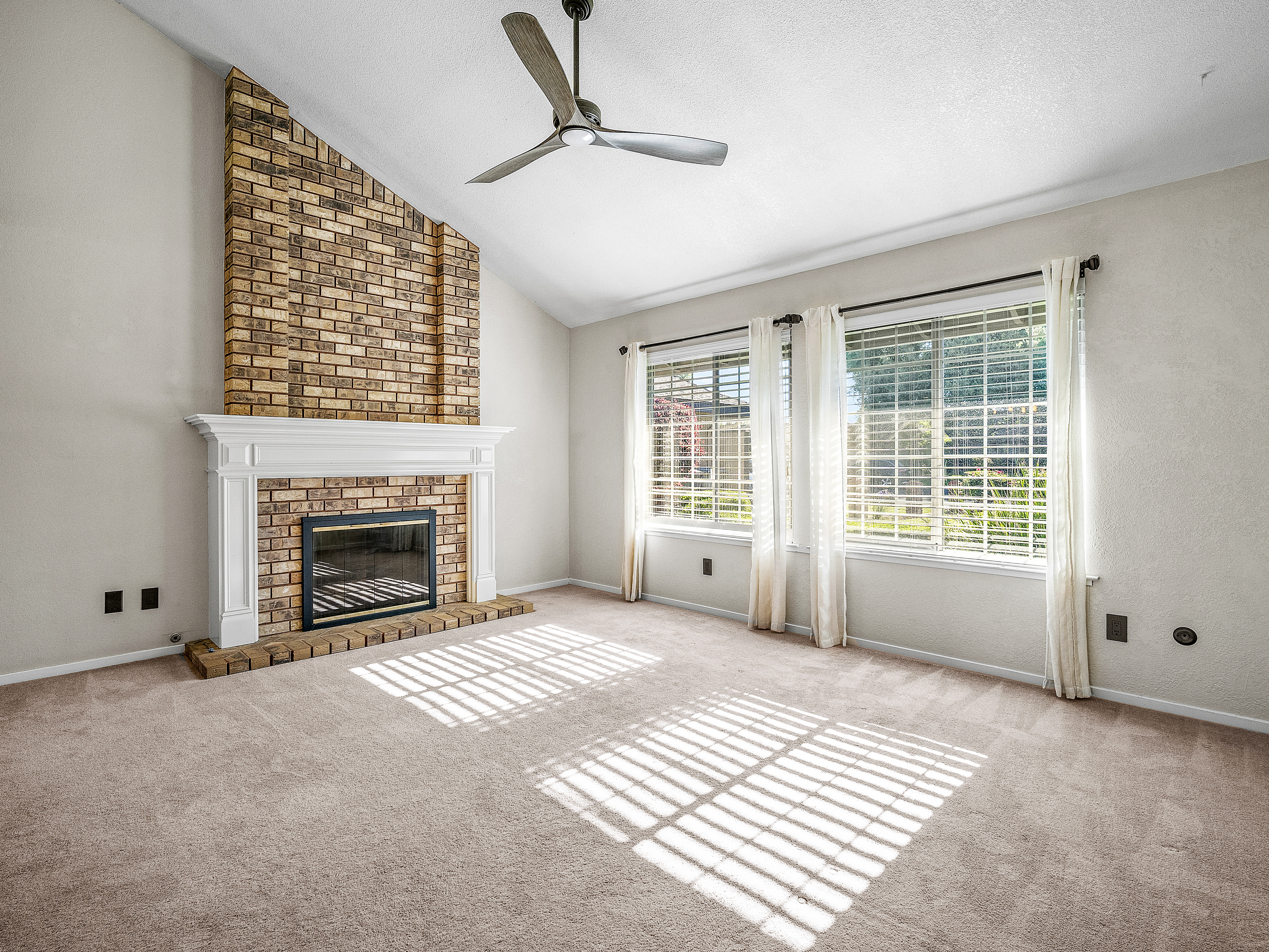  2938 Spruce Street, West Sacramento, CA 95691 - 物件實景