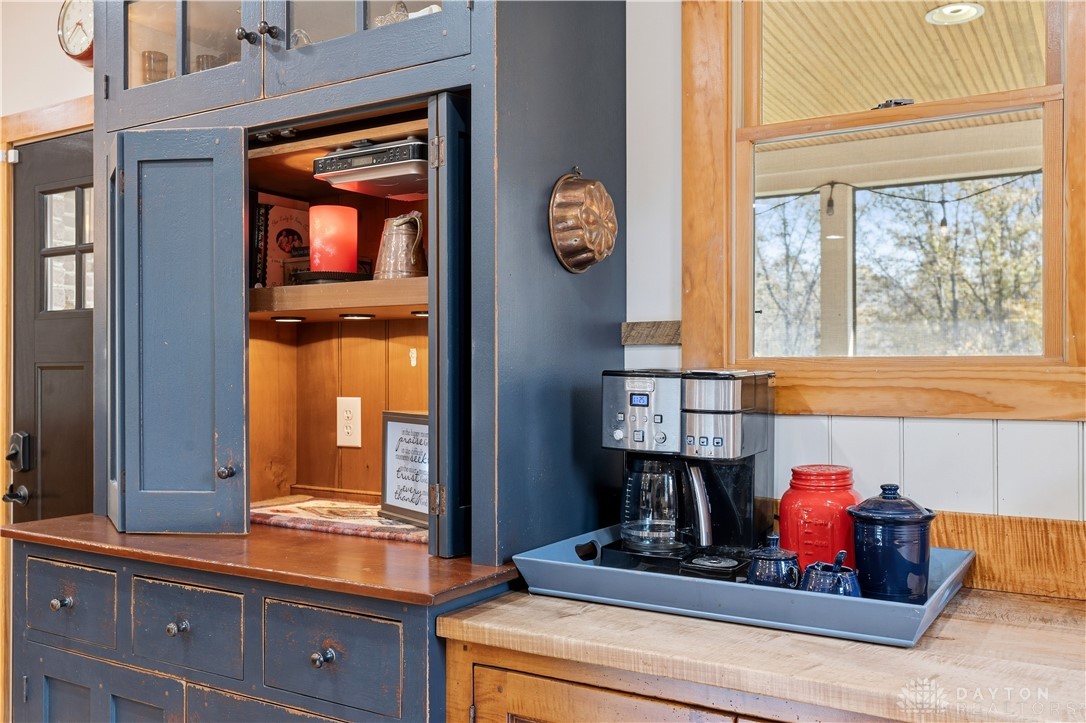 Adams Twp, Ohio, 45177, United States, 6 Bedrooms Bedrooms, ,4 BathroomsBathrooms,Residential,For Sale,1989294