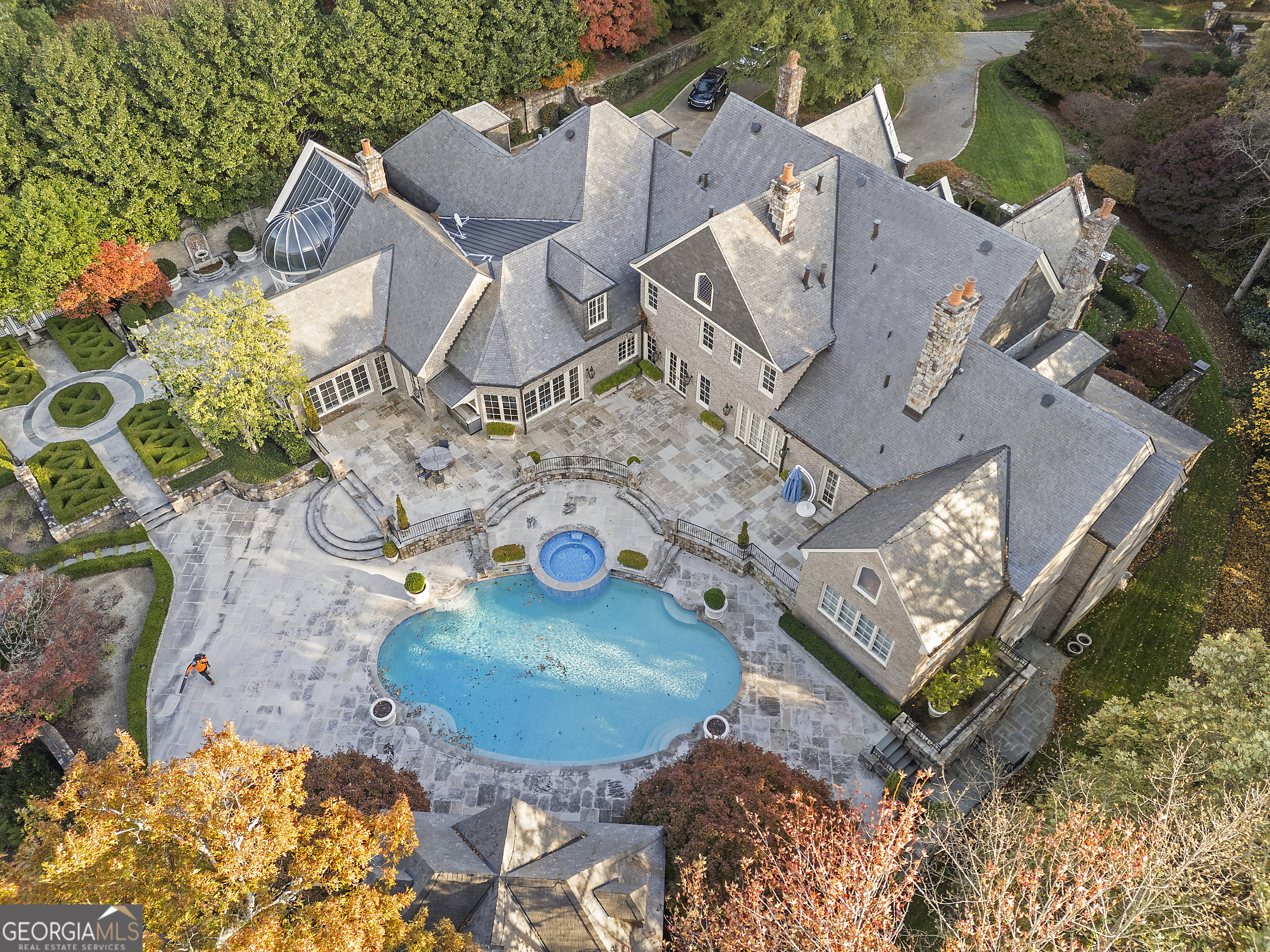 Atlanta, Georgia, 30327, United States, 6 Bedrooms Bedrooms, ,9 BathroomsBathrooms,Residential,For Sale,1998165