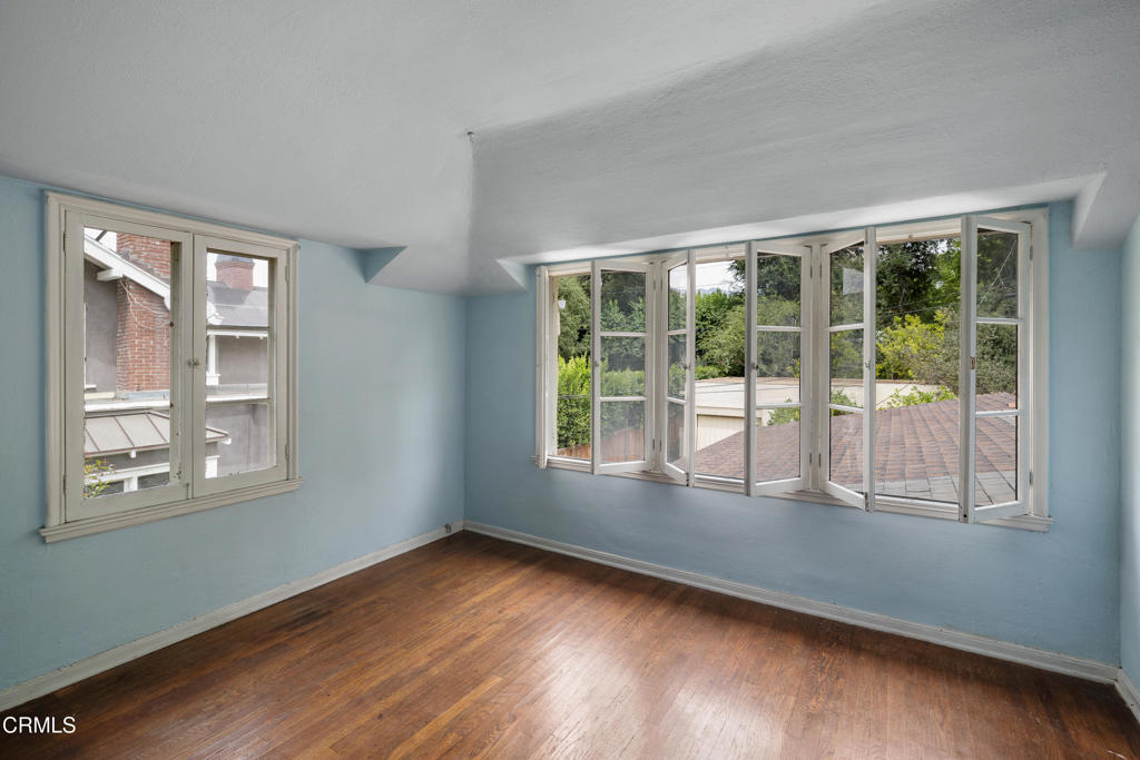 Pasadena, California, 91103, United States, 6 Bedrooms Bedrooms, ,3 BathroomsBathrooms,Residential,For Sale,1950732