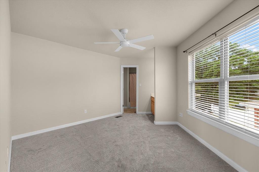 Weatherford, Texas, 76087, United States, 4 Bedrooms Bedrooms, ,4 BathroomsBathrooms,Residential,For Sale,2040291