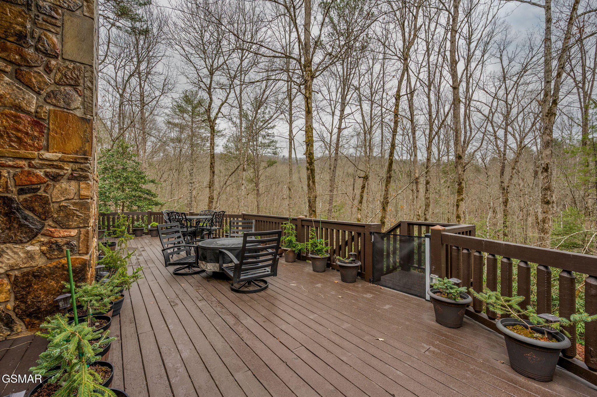 Walland, Tennessee, 37886, United States, 3 Bedrooms Bedrooms, ,4 BathroomsBathrooms,Residential,For Sale,1915065