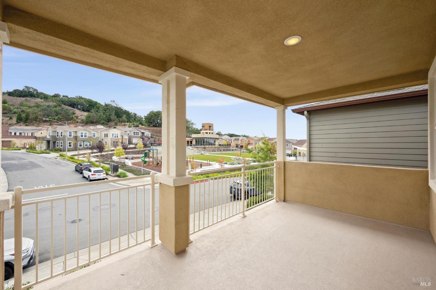 Petaluma, California, 94952, United States, 3 Bedrooms Bedrooms, ,3 BathroomsBathrooms,Residential,For Sale,1989207