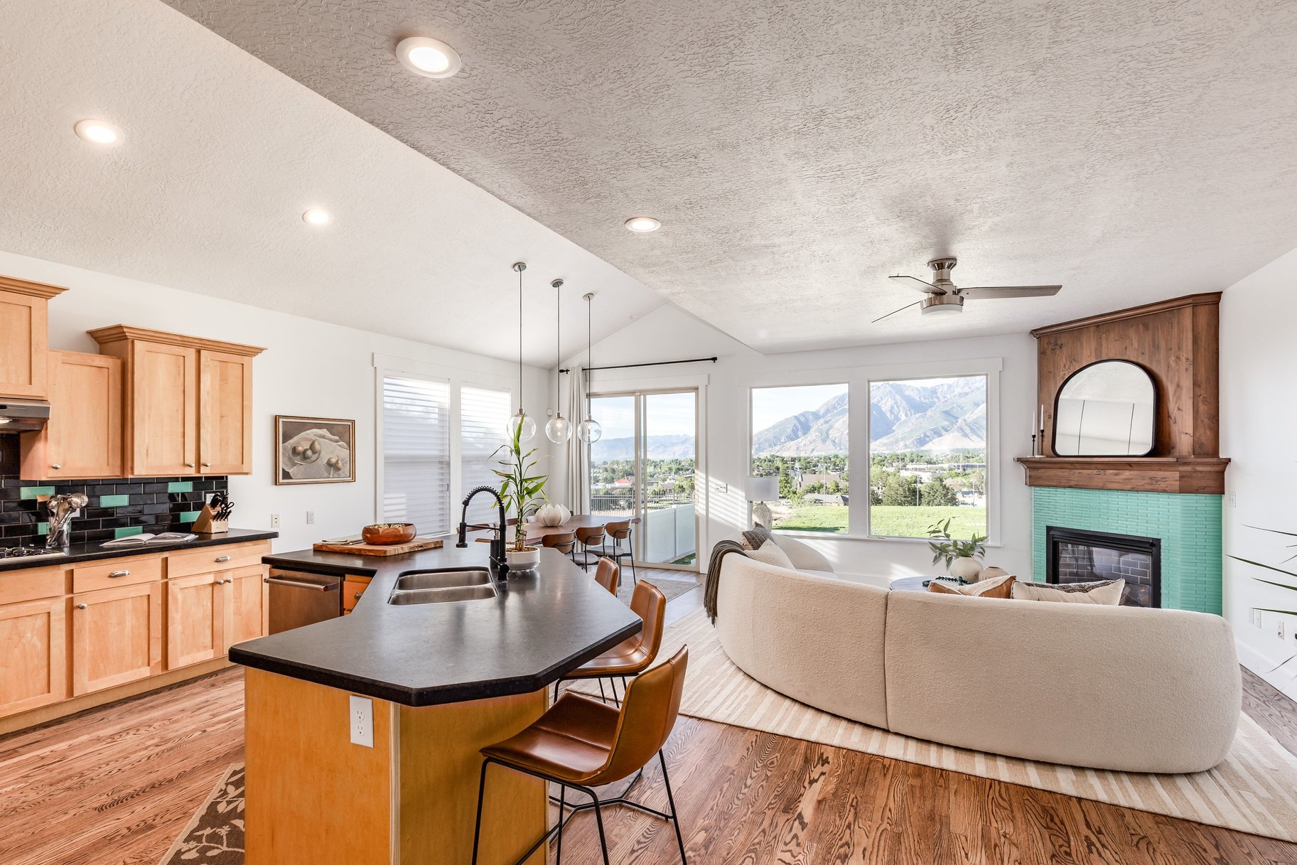  rocklin retreat where  majestic mountains meets city views - 物件實景