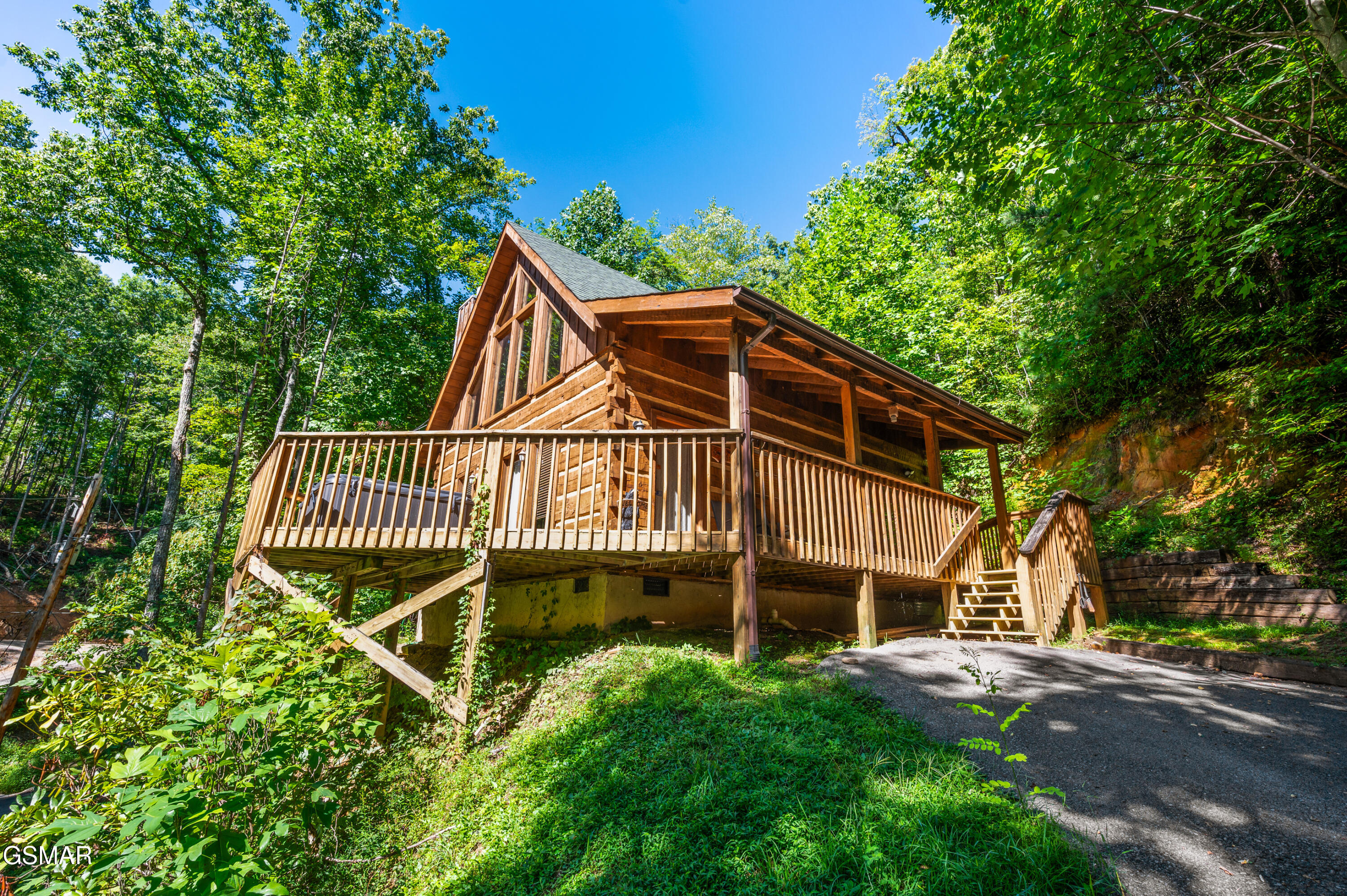 Gatlinburg, Tennessee, 37738, United States, 1 Bedroom Bedrooms, ,2 BathroomsBathrooms,Residential,For Sale,1937341