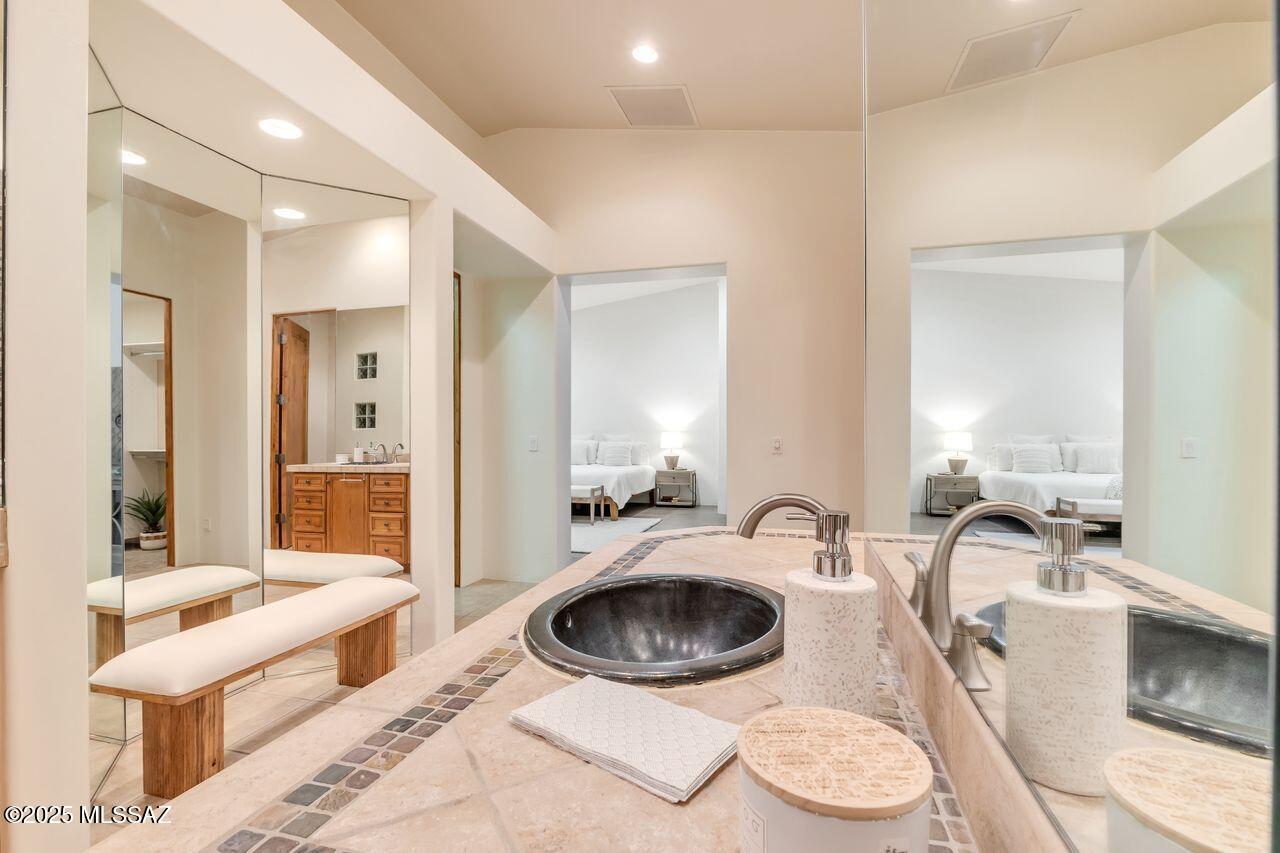 Tucson, Arizona, 85718, United States, 3 Bedrooms Bedrooms, ,4 BathroomsBathrooms,Residential,For Sale,1987862