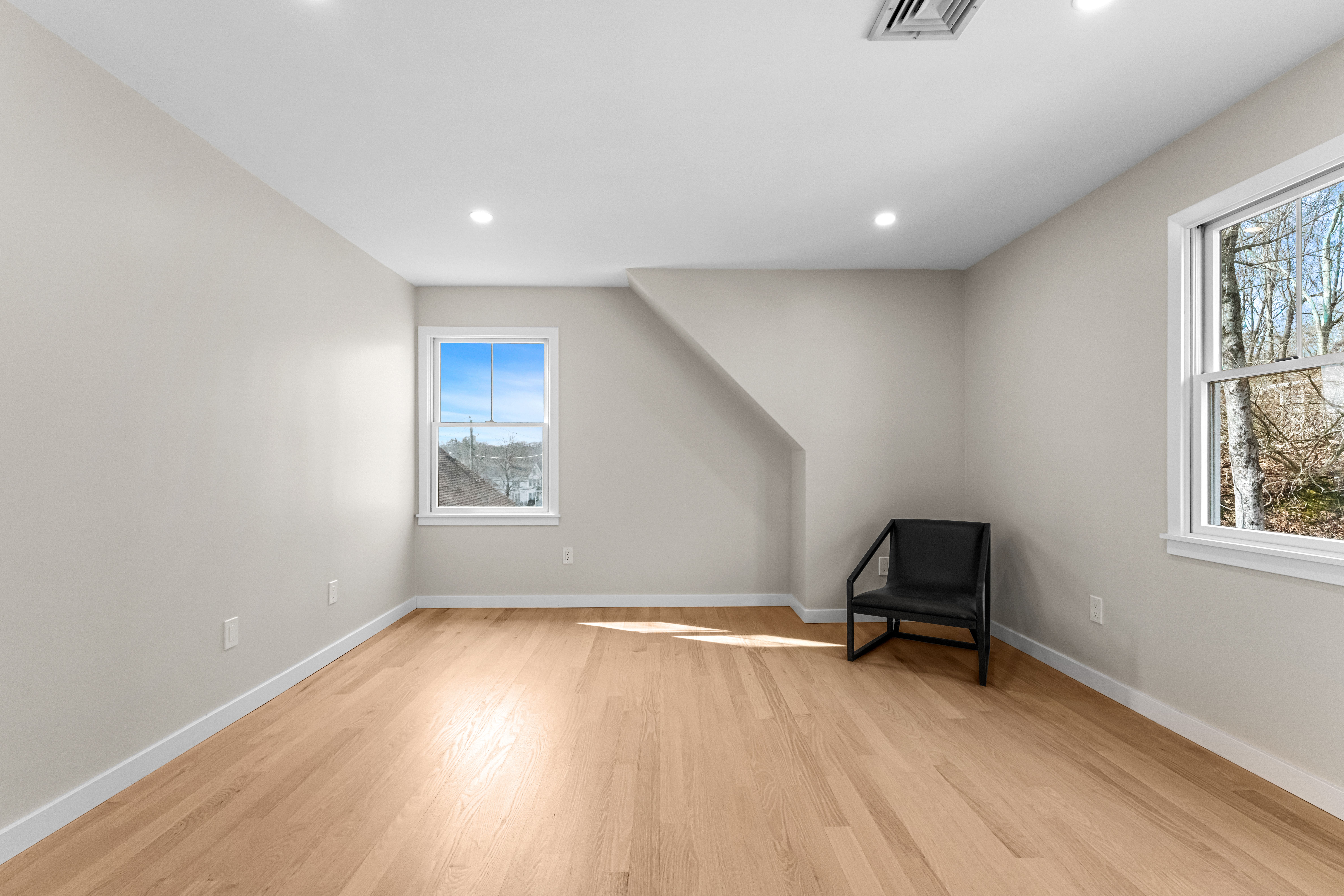  65 Eliot Street, Natick, MA, 01760 - 物件實景