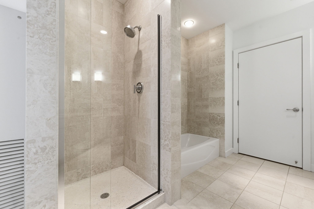 Boston, Massachusetts, 02110, United States, 2 Bedrooms Bedrooms, ,2 BathroomsBathrooms,Residential,For Sale,2048727