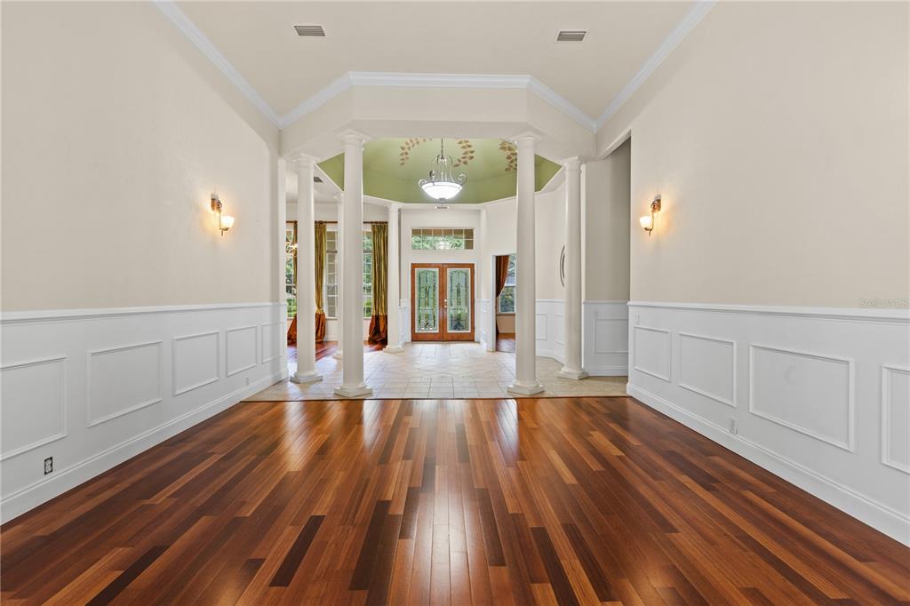 Gainesville, Florida, 32608, United States, 5 Bedrooms Bedrooms, ,4 BathroomsBathrooms,Residential,For Sale,1895414