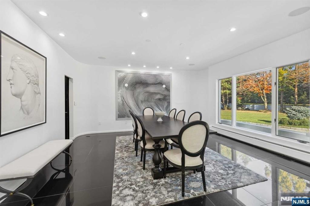 Alpine, New Jersey, 07620, United States, 6 Bedrooms Bedrooms, ,9 BathroomsBathrooms,Residential,For Sale,2000775