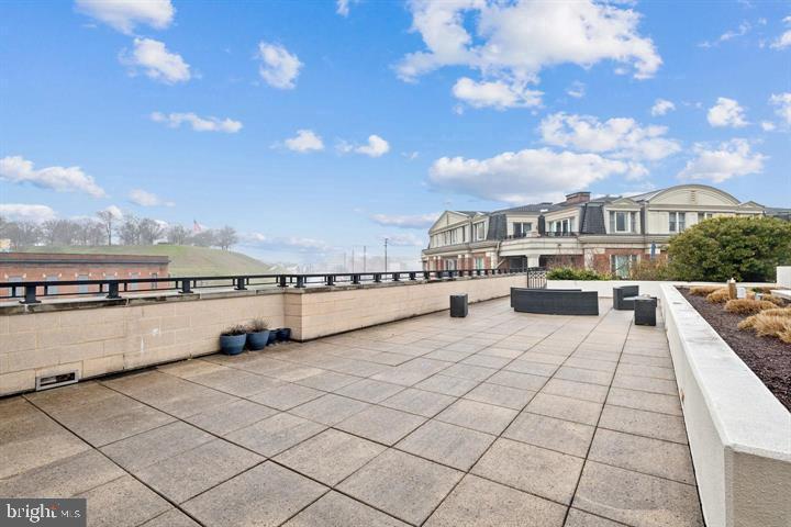 BALTIMORE, Maryland, 21230, United States, 2 Bedrooms Bedrooms, ,2 BathroomsBathrooms,Residential,For Sale,1910458