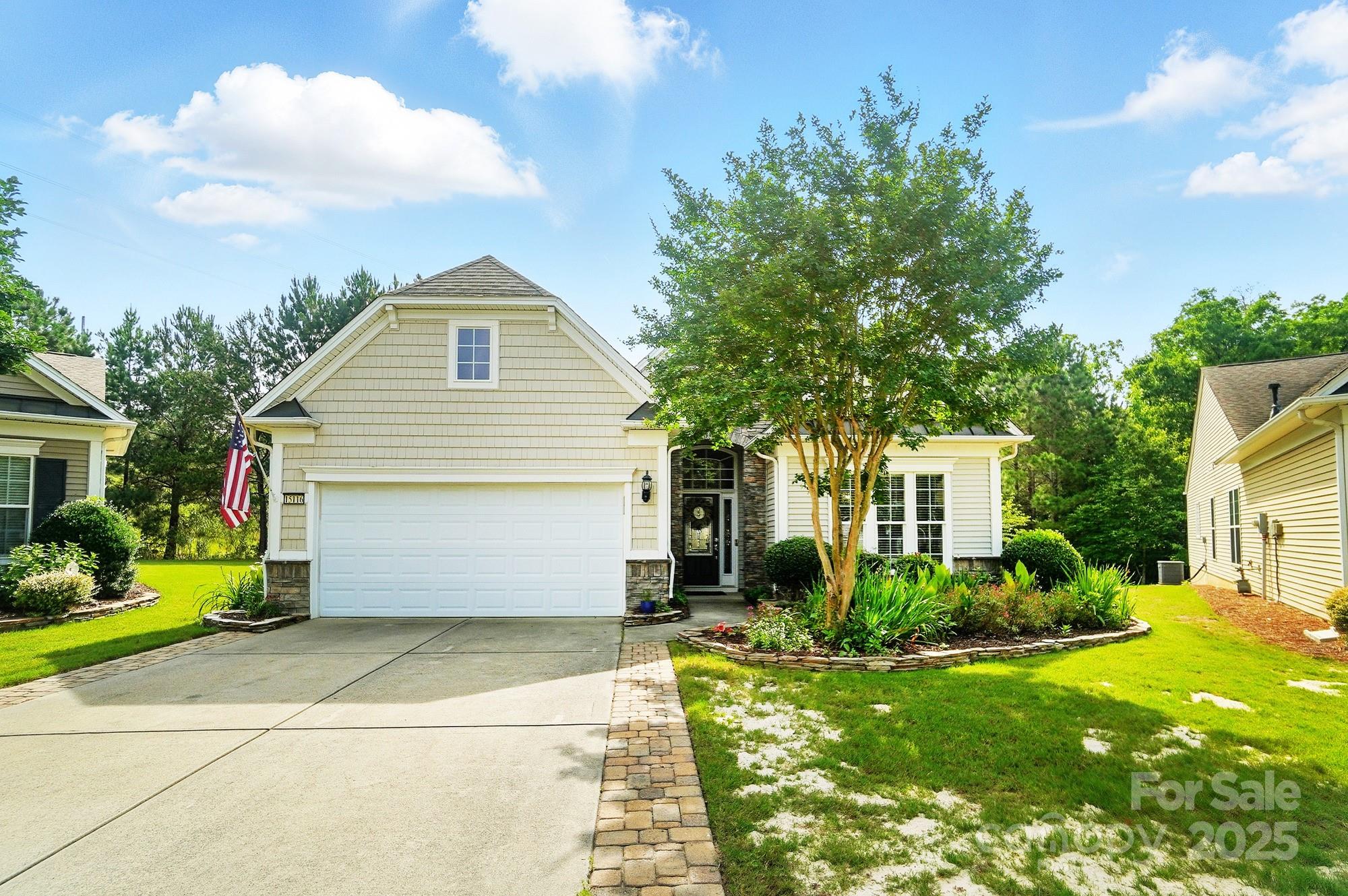 Fort Mill, South Carolina, 29707, United States, 2 Bedrooms Bedrooms, ,2 BathroomsBathrooms,Residential,For Sale,1849985