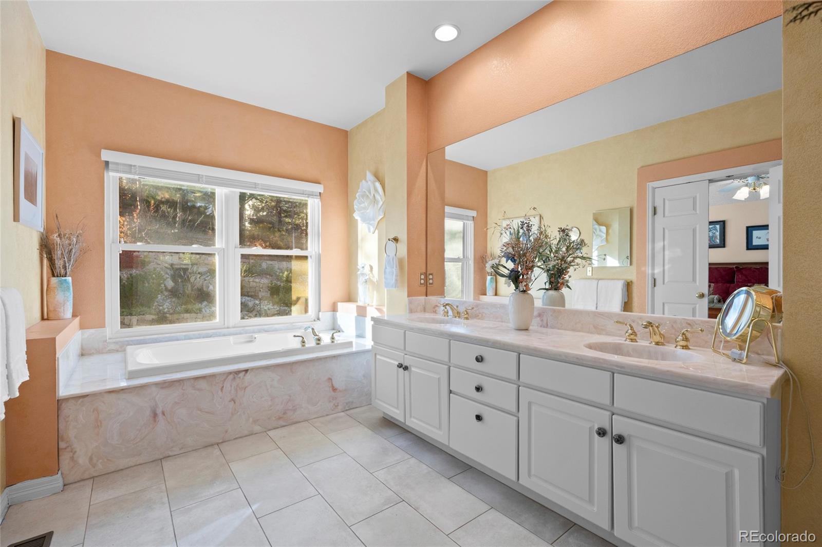 Parker, Colorado, 80134, United States, 3 Bedrooms Bedrooms, ,3 BathroomsBathrooms,Residential,For Sale,1989330