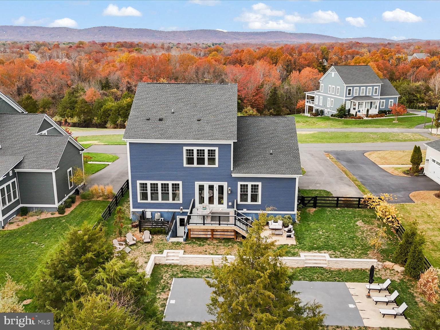 Aldie, Virginia, 20105, United States, 5 Bedrooms Bedrooms, ,5 BathroomsBathrooms,Residential,For Sale,1987386