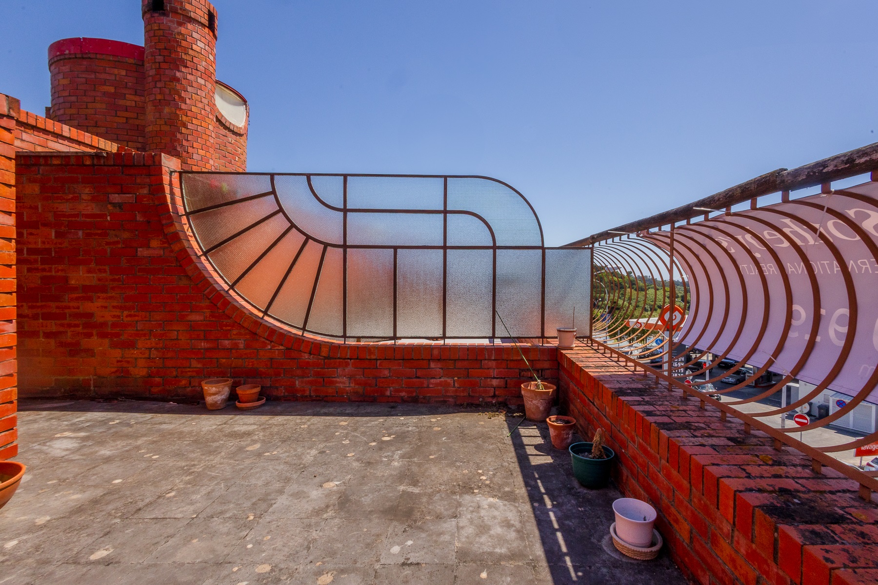  Semi-detached house, 5 bedrooms, for Sale - 物件實景