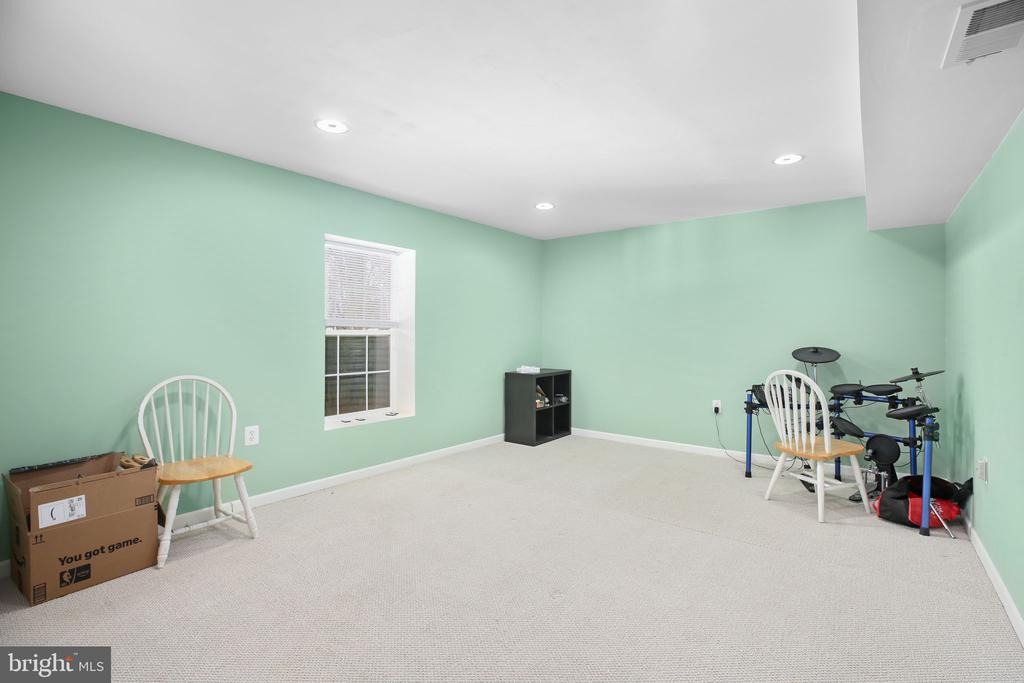 Stafford, Virginia, 22554, United States, 4 Bedrooms Bedrooms, ,4 BathroomsBathrooms,Residential,For Sale,2013992