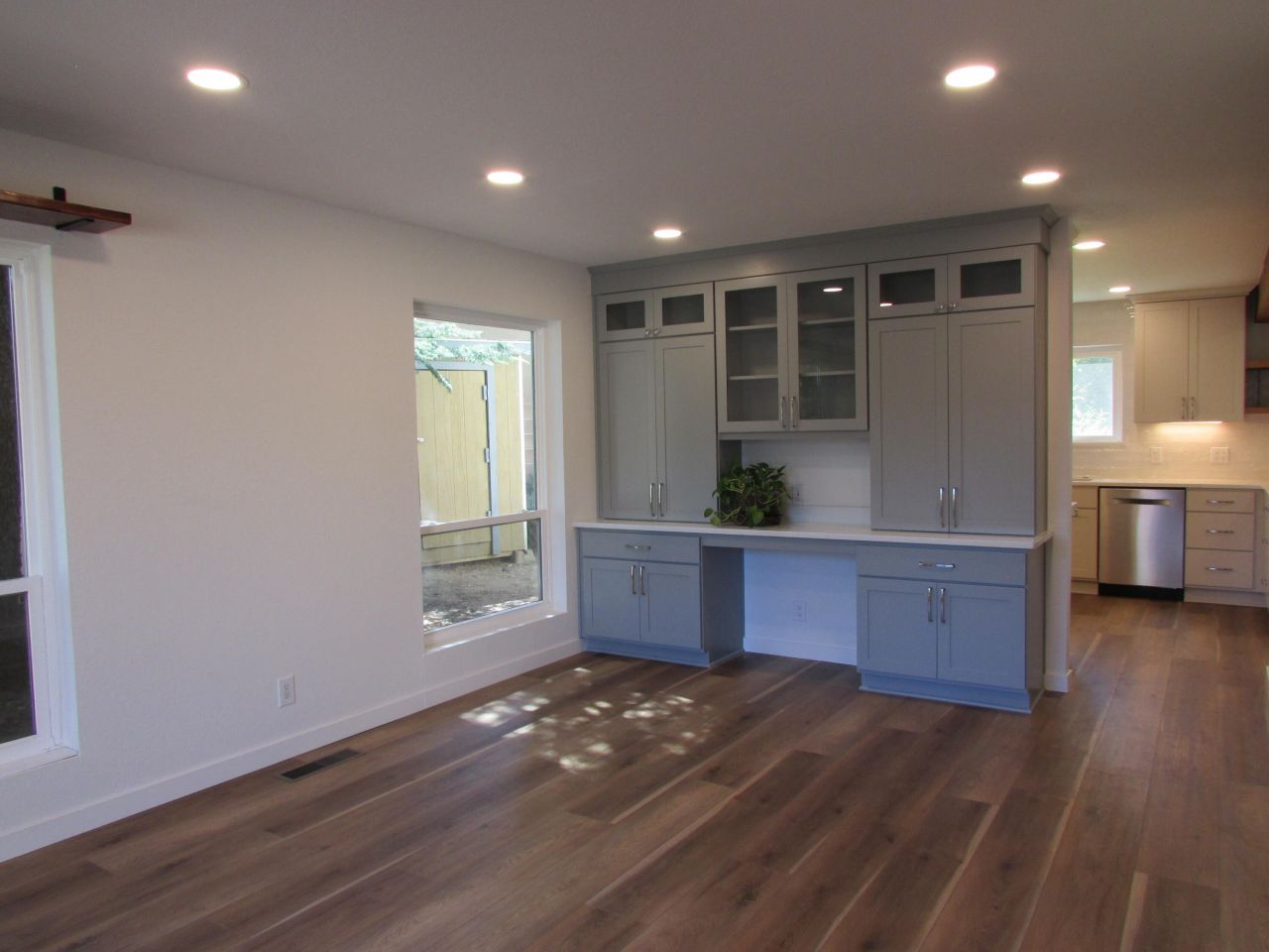 Albuquerque, New Mexico, 87111, United States, 4 Bedrooms Bedrooms, ,3 BathroomsBathrooms,Residential,For Sale,1919605