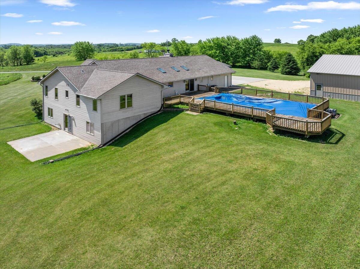 Hubbard, Wisconsin, 53035, United States, 4 Bedrooms Bedrooms, ,4 BathroomsBathrooms,Residential,For Sale,1885428