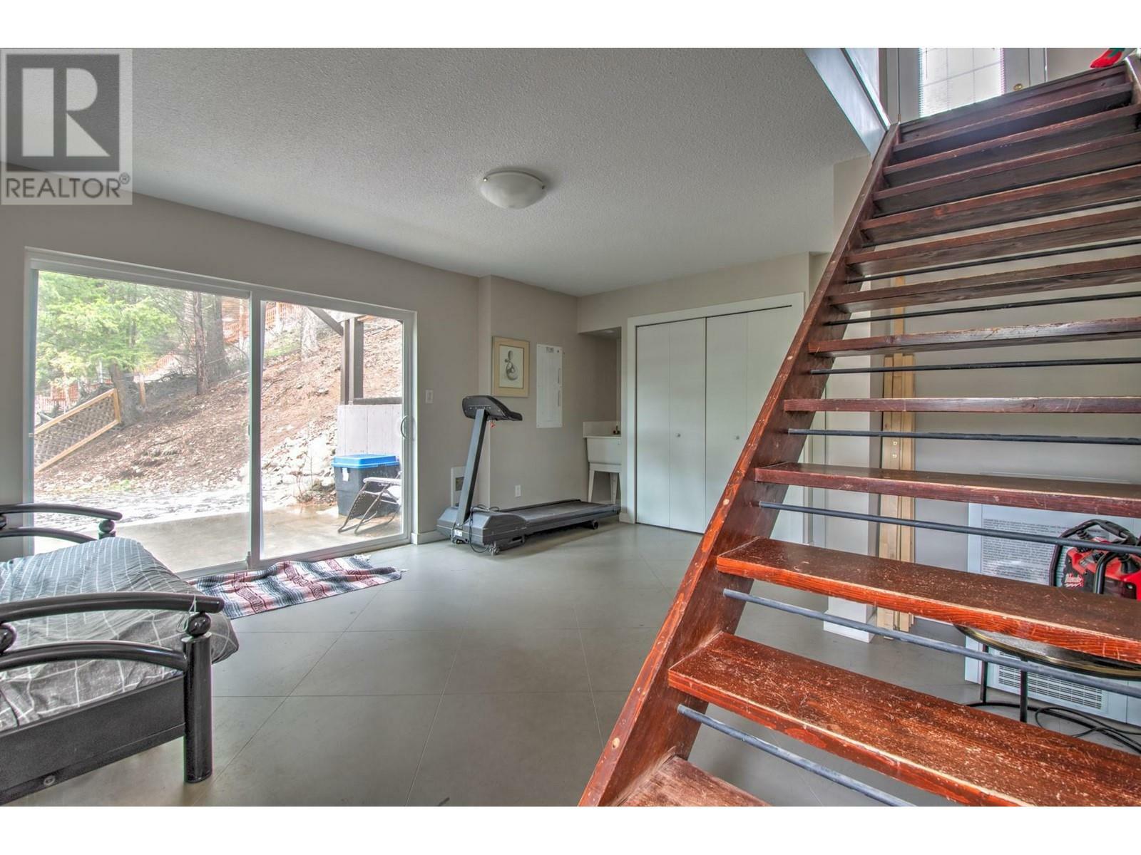 VERNON, British Columbia, V1H 2B9, CA, 3 Bedrooms Bedrooms, ,2 BathroomsBathrooms,Residential,For Sale,1836897