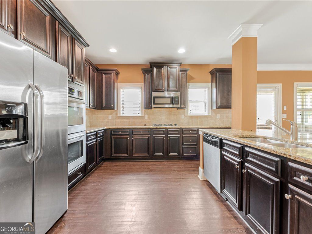 Acworth, Georgia, 30101, United States, 7 Bedrooms Bedrooms, ,6 BathroomsBathrooms,Residential,For Sale,1929934