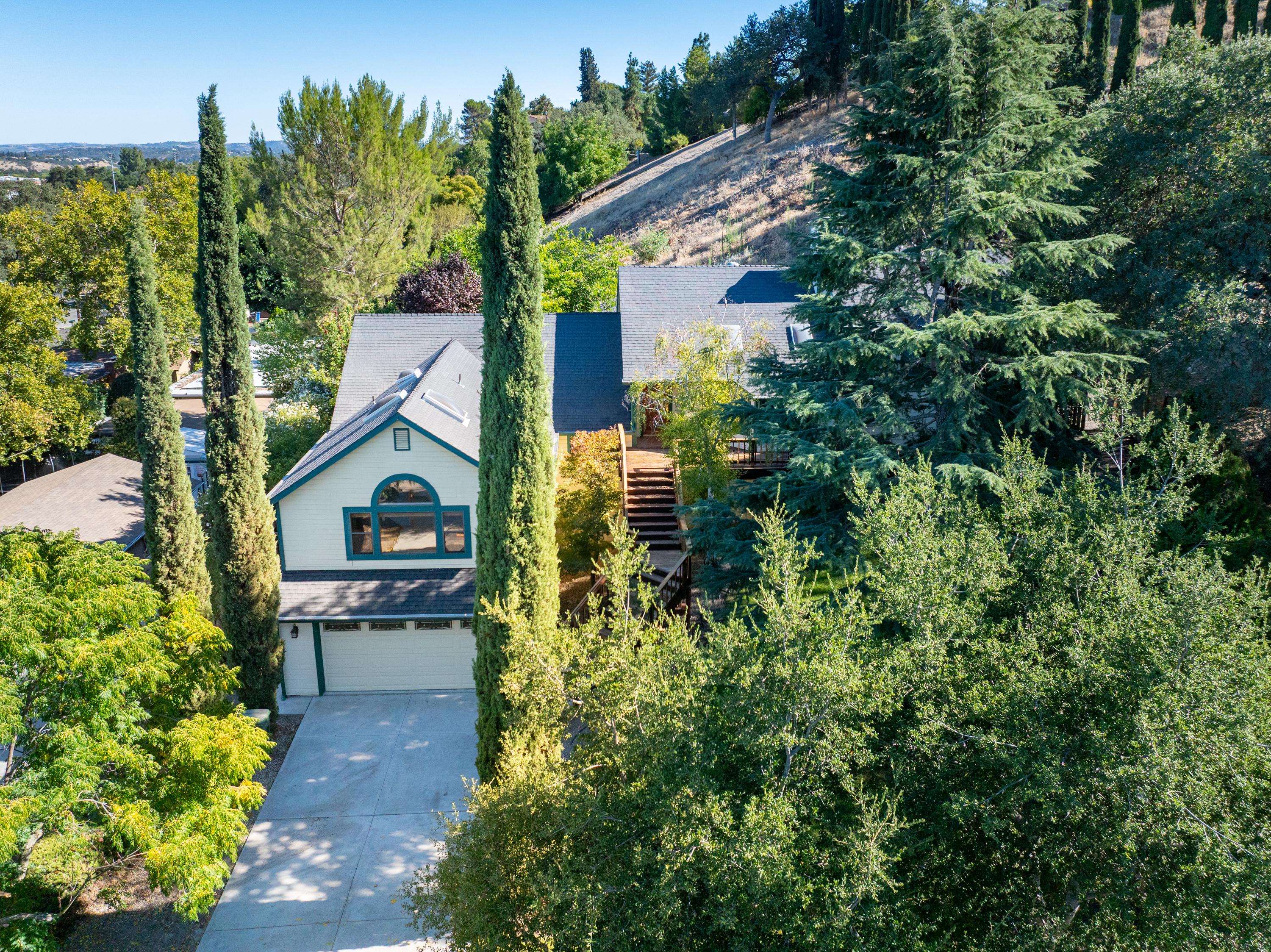  A Custom Multilevel Retreat on the West Side of Paso Robles - 物件實景