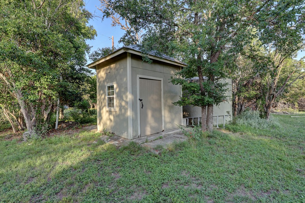 Kerrville, Texas, 78028, United States, 6 Bedrooms Bedrooms, ,6 BathroomsBathrooms,Residential,For Sale,1980458