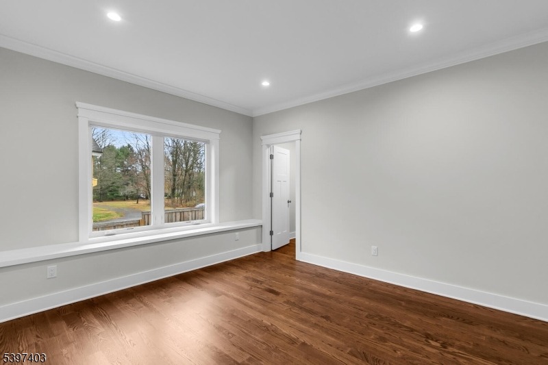 Bernards Twp., New Jersey, 07920, United States, 6 Bedrooms Bedrooms, ,5 BathroomsBathrooms,Residential,For Sale,2001685