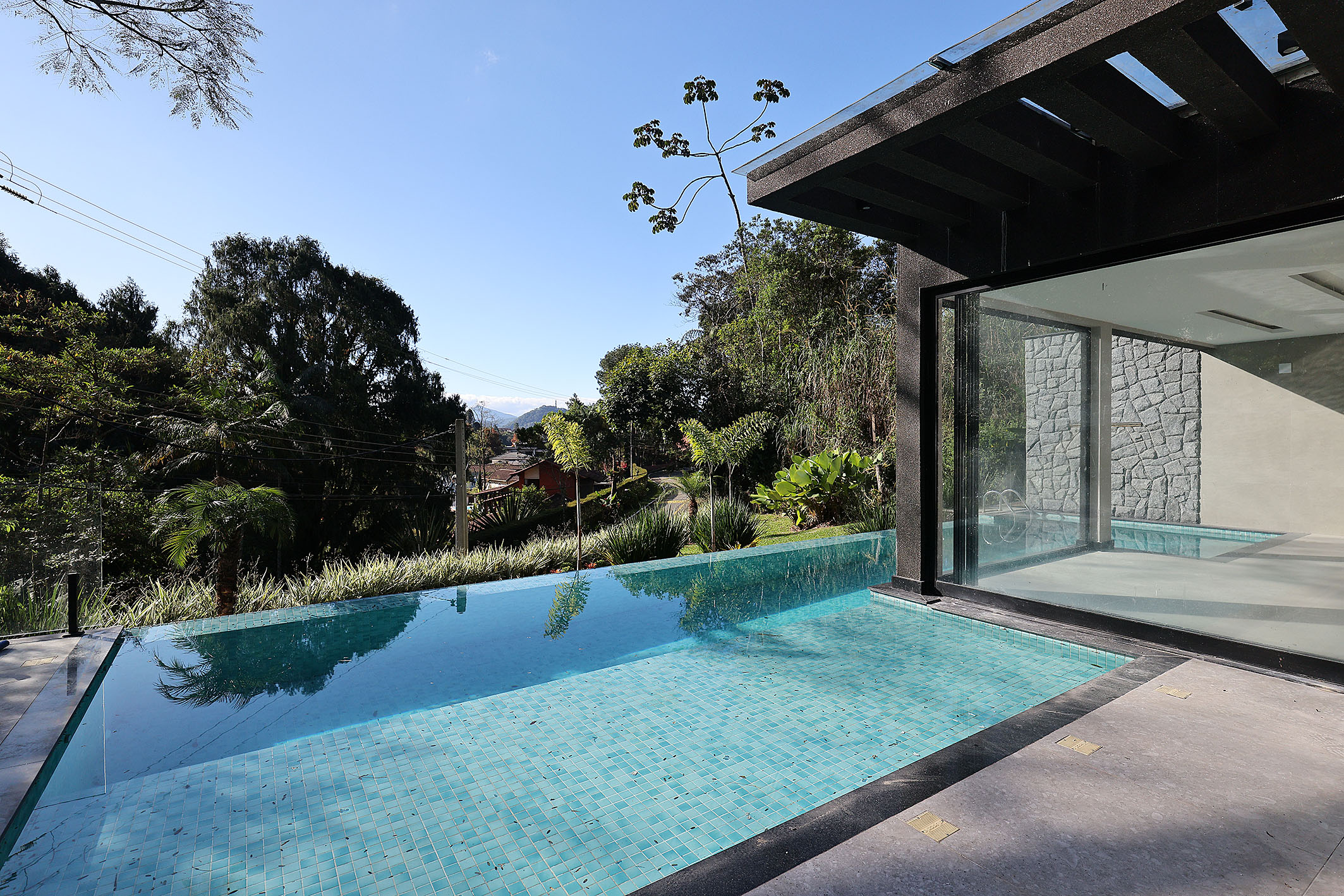  Newly built contemporary residence with panoramic views in gated community - 物件實景