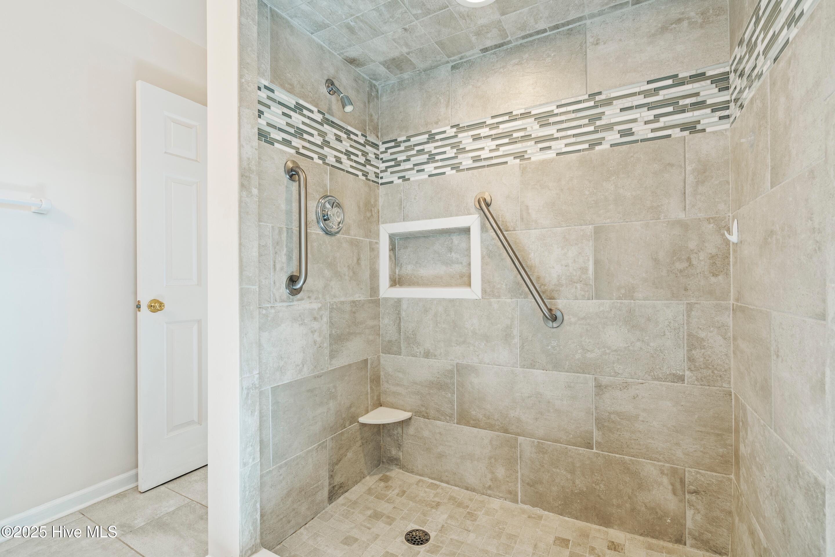 Wilmington, North Carolina, 28405, United States, 4 Bedrooms Bedrooms, ,2 BathroomsBathrooms,Residential,For Sale,1957483