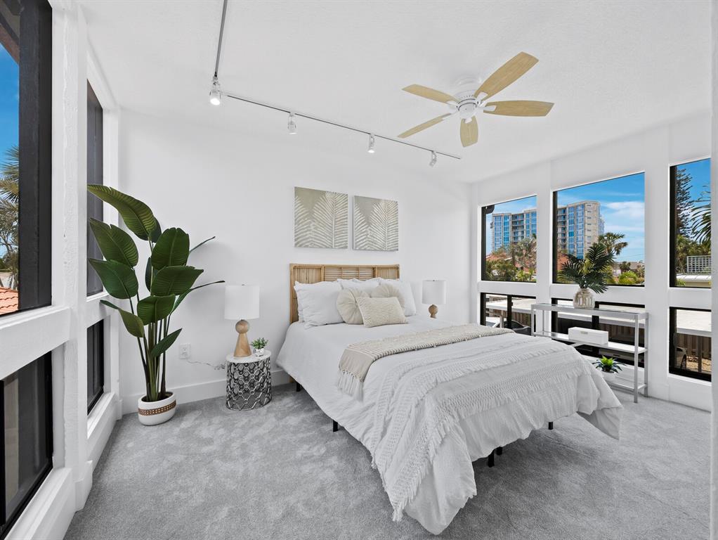 Sarasota, Florida, 34236, United States, 2 Bedrooms Bedrooms, ,2 BathroomsBathrooms,Residential,For Sale,1804135
