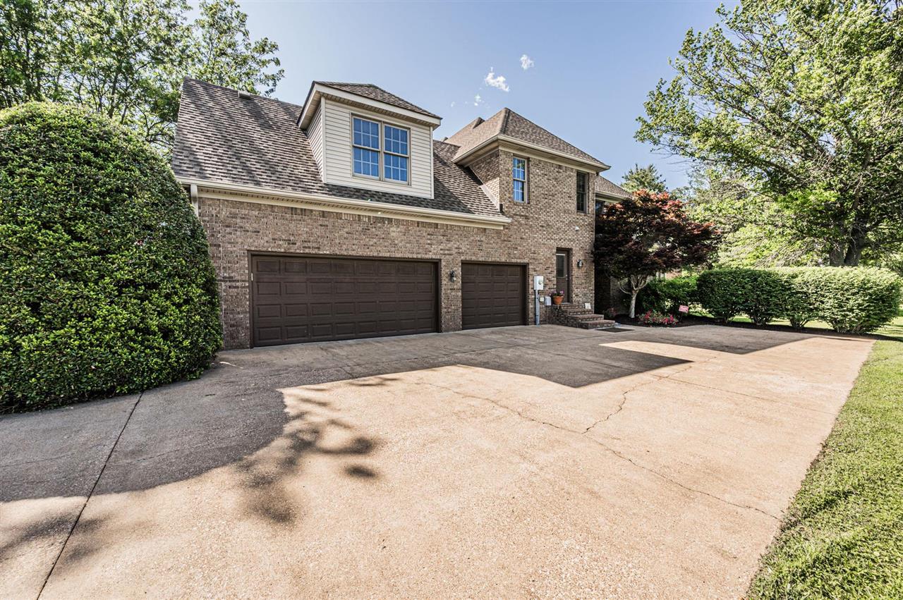 Bowling Green, Kentucky, 42103, United States, 4 Bedrooms Bedrooms, ,4 BathroomsBathrooms,Residential,For Sale,1987500