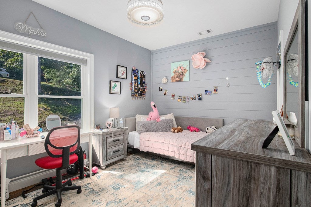 Blue Ridge, Georgia, 30513, United States, 4 Bedrooms Bedrooms, ,3 BathroomsBathrooms,Residential,For Sale,1919081