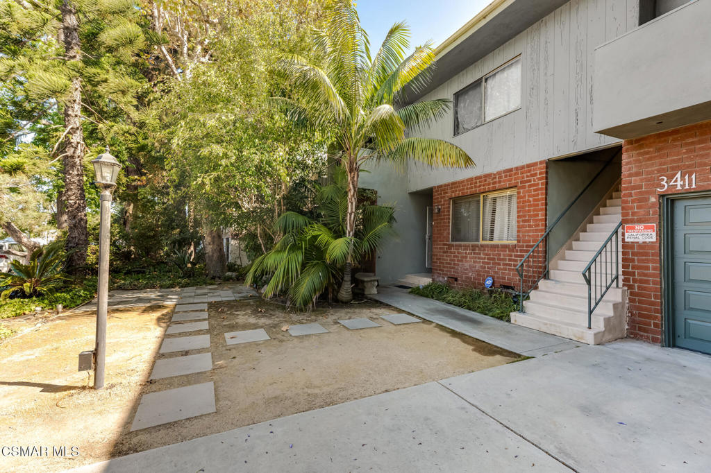 Los Angeles, California, 90066, United States, ,Residential,For Sale,1898424