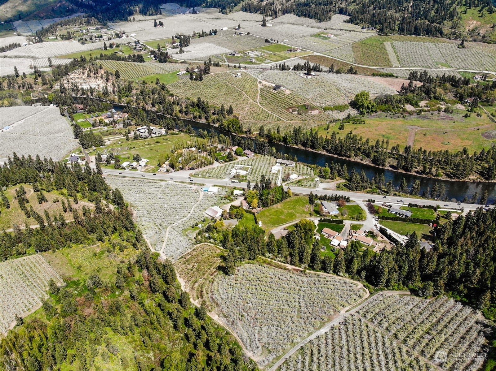 10801 Us Hwy 2, Peshastin, Washington, 98847, United States, ,Residential,For Sale,10801 Us Hwy 2,1480715