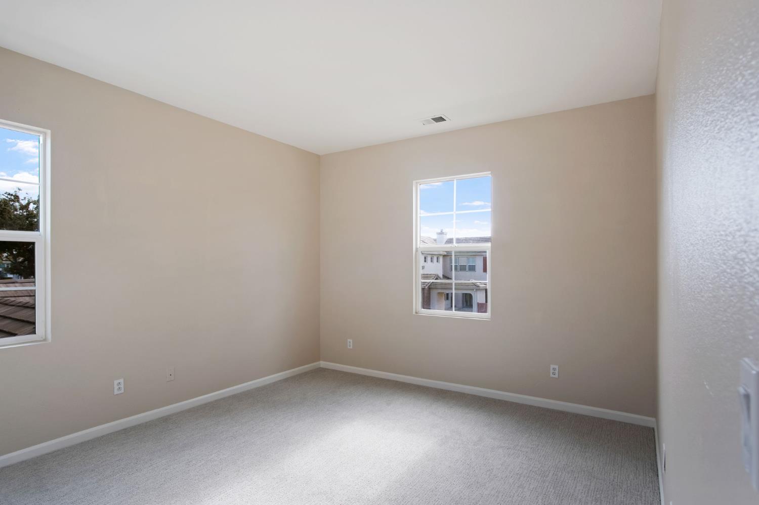 Tracy, California, 95377, United States, 4 Bedrooms Bedrooms, ,3 BathroomsBathrooms,Residential,For Sale,1996130