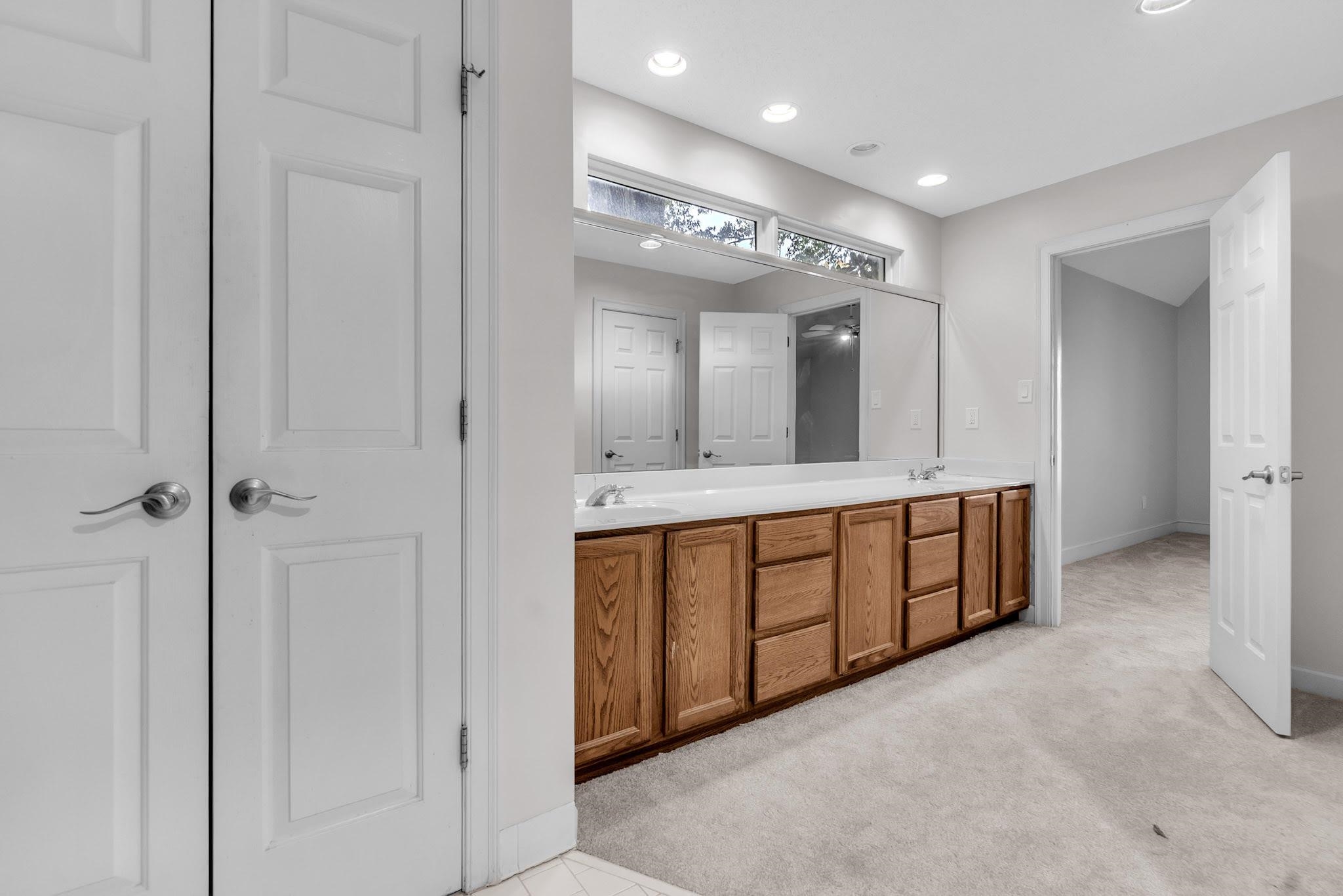 Germantown, Tennessee, 38139, United States, 6 Bedrooms Bedrooms, ,6 BathroomsBathrooms,Residential,For Sale,1987411