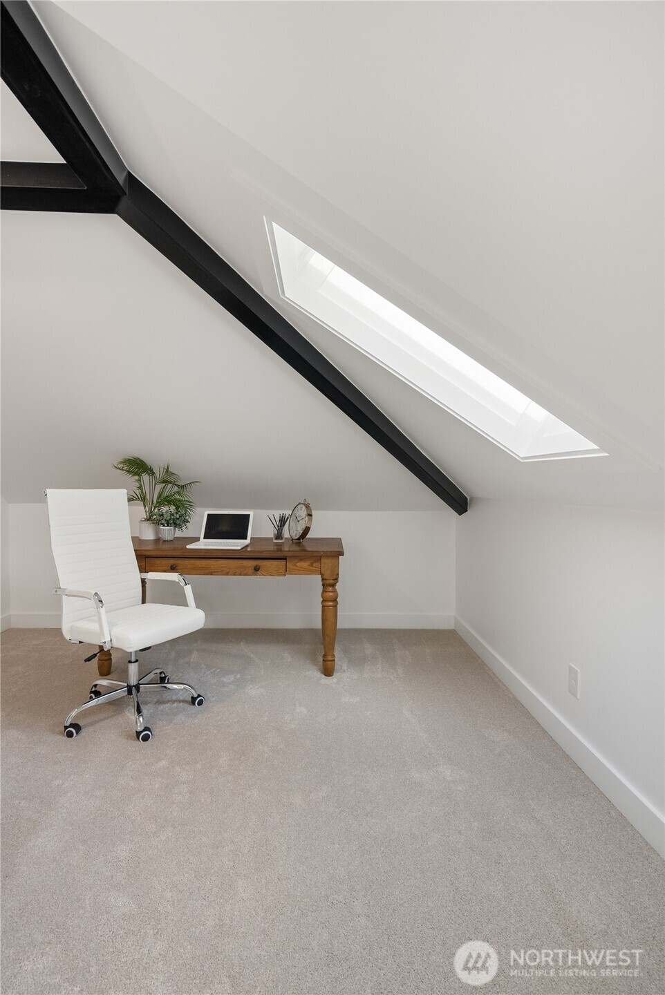 Seattle, Washington, 98109, United States, 3 Bedrooms Bedrooms, ,1 BathroomBathrooms,Residential,For Sale,1999766