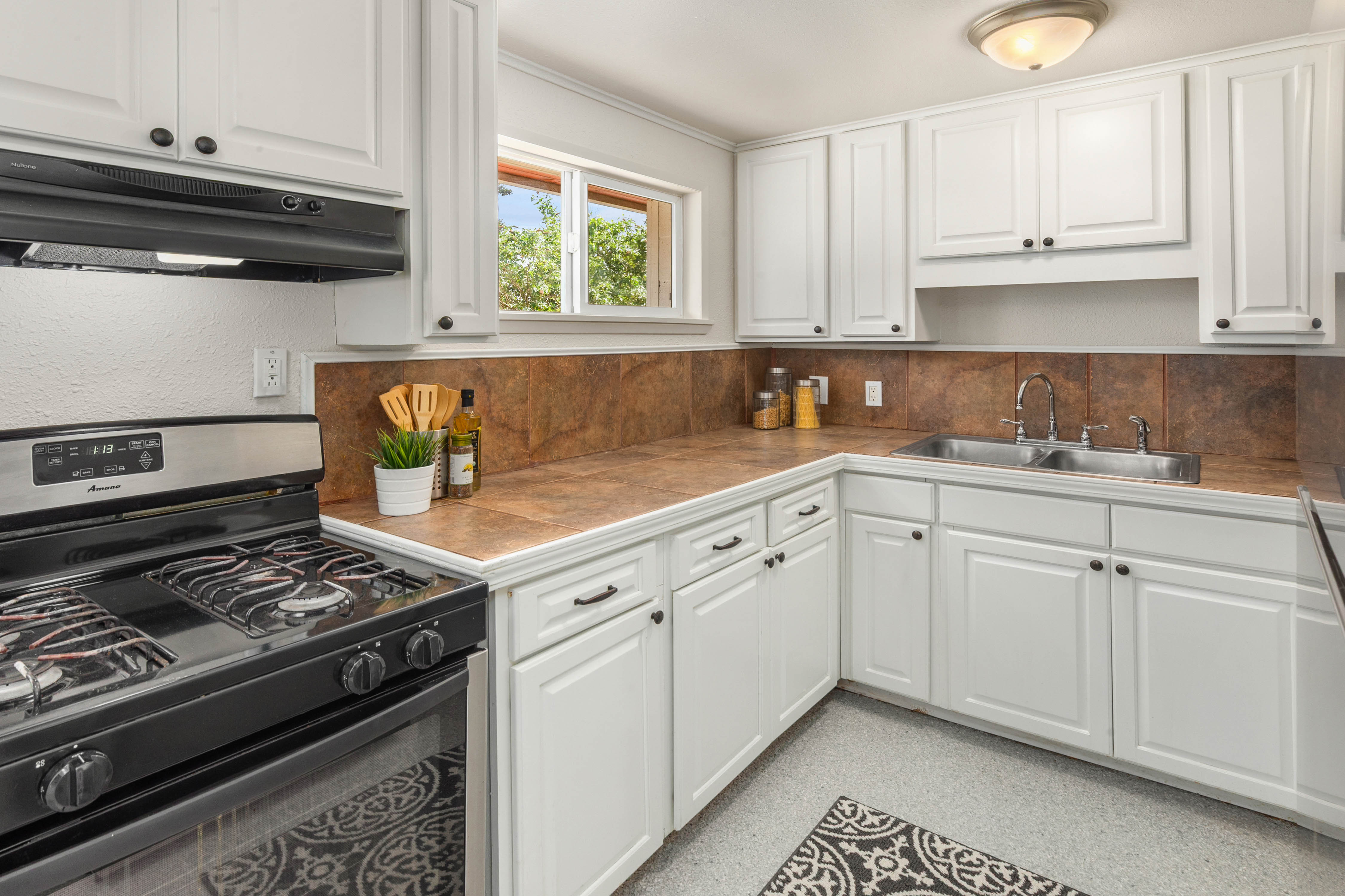  23803 56th Ave W, Mountlake Terrace, WA 98043 - 物件實景